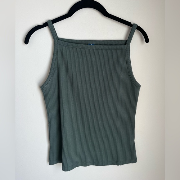 NWOT Square Neck Ribbed Tank Top - Picture 2 of 2